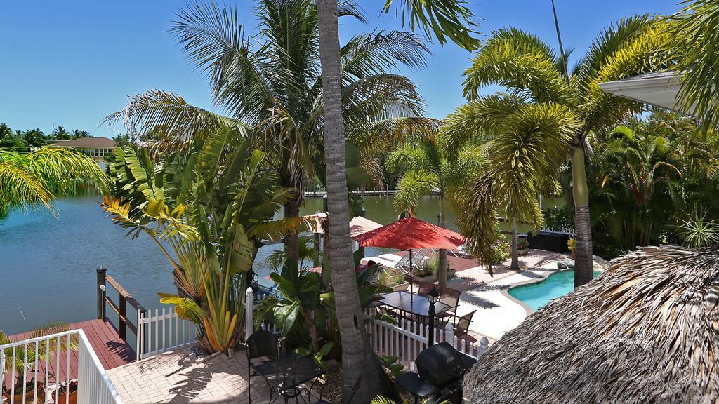 Manatee Bay Inn Форт Майерс Бич Экстерьер фото