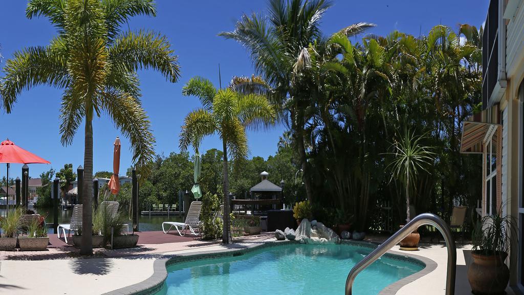 Manatee Bay Inn Форт Майерс Бич Экстерьер фото