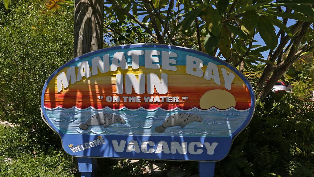Manatee Bay Inn Форт Майерс Бич Экстерьер фото