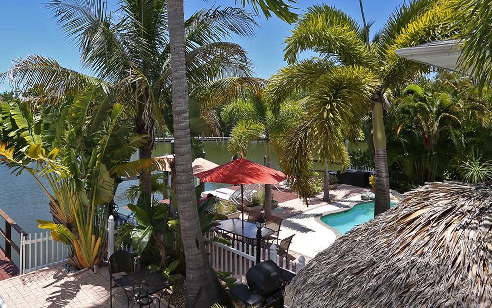 Manatee Bay Inn Форт Майерс Бич Экстерьер фото