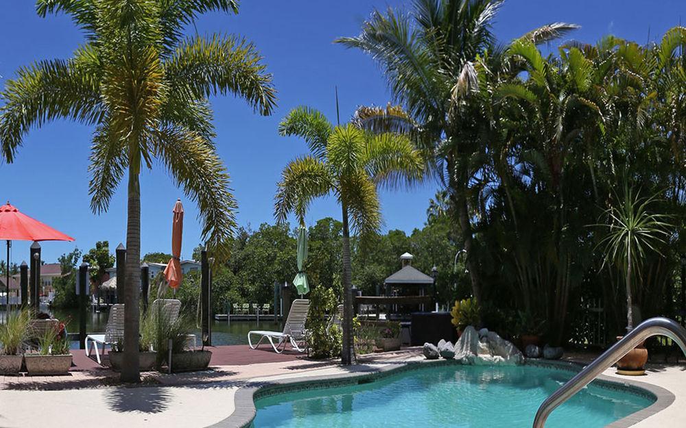 Manatee Bay Inn Форт Майерс Бич Экстерьер фото