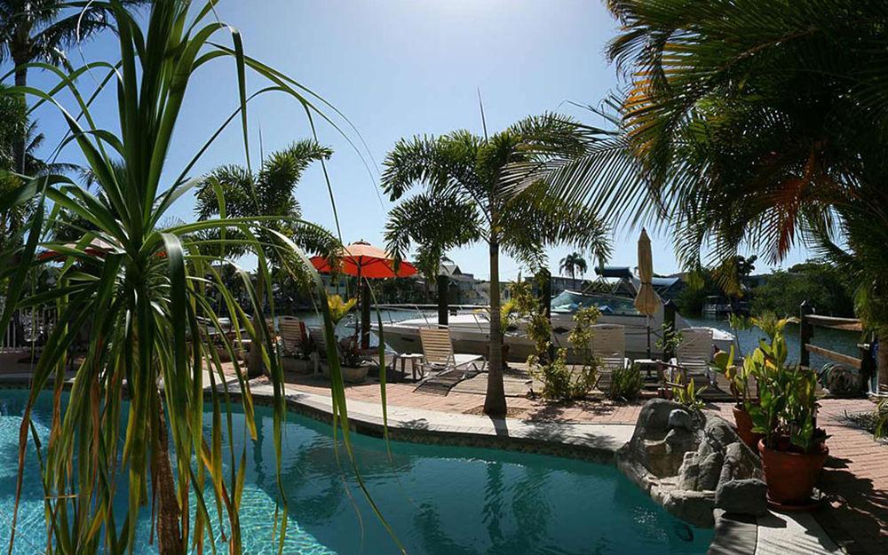 Manatee Bay Inn Форт Майерс Бич Экстерьер фото
