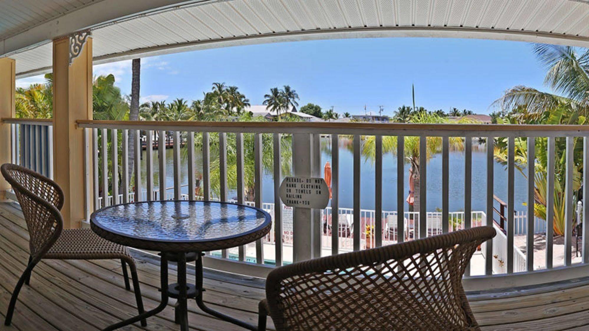 Manatee Bay Inn Форт Майерс Бич Экстерьер фото